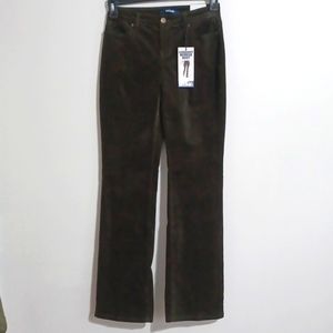 NWT - Size 3 green pants. Corduroy pants. "Midrise Boot" pants. Casual. Everyday